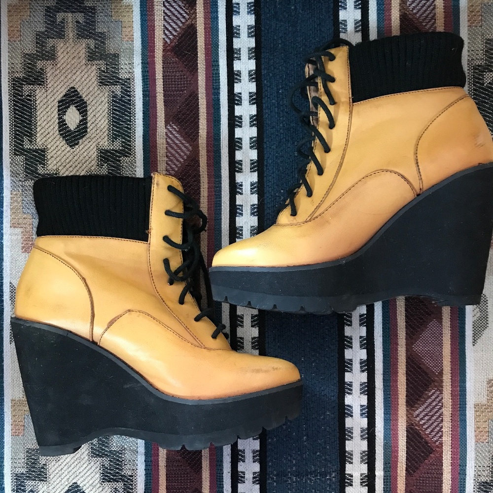 Wedge Snow Boots